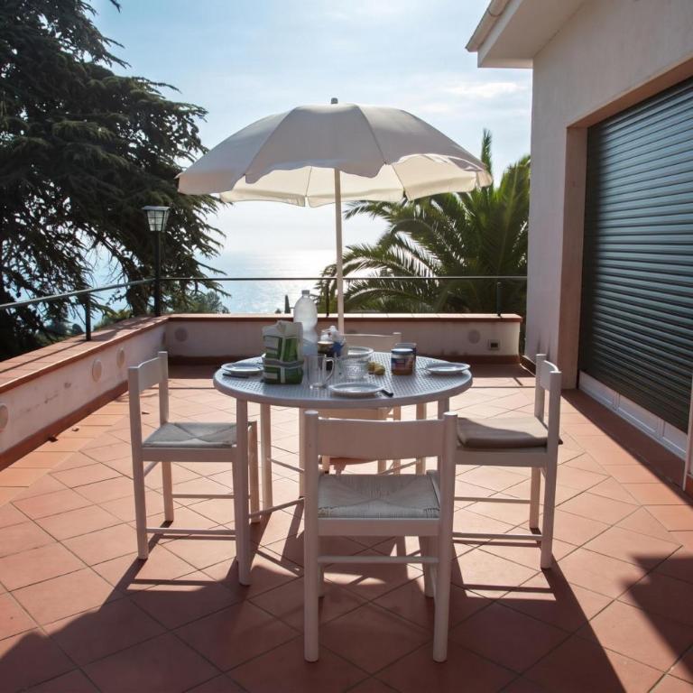 Paradiso Al Mare Terrace and Shared pool - Happy Rentals - Appartamento con Terrazza - 2