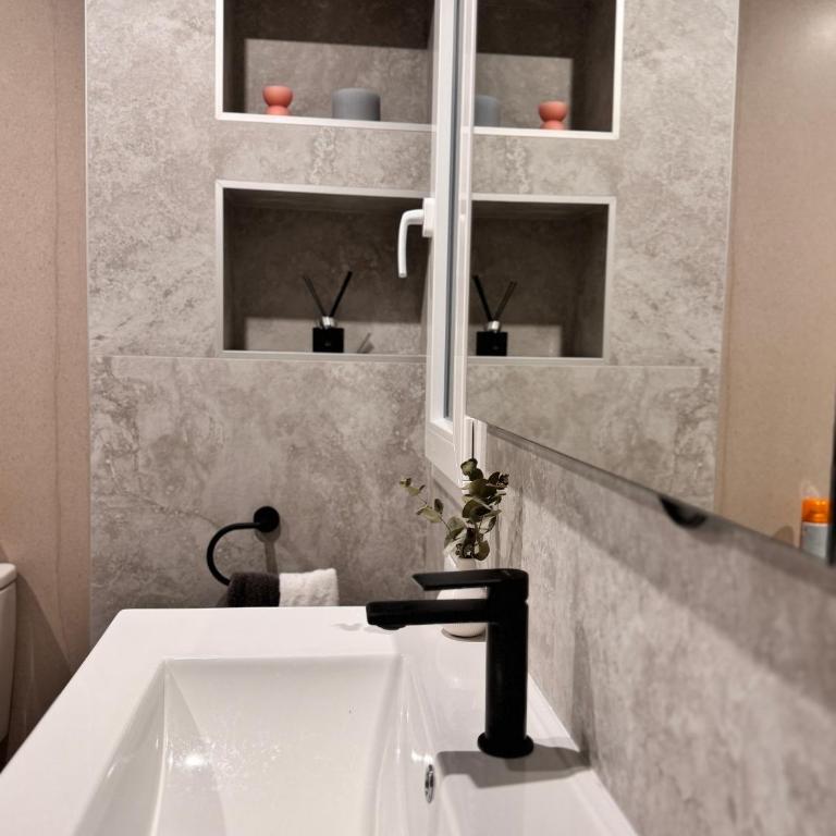 Casa Benicasim - Three-Bedroom House - 21