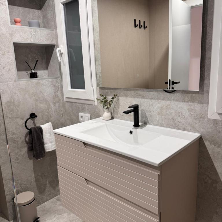 Casa Benicasim - Three-Bedroom House - 22