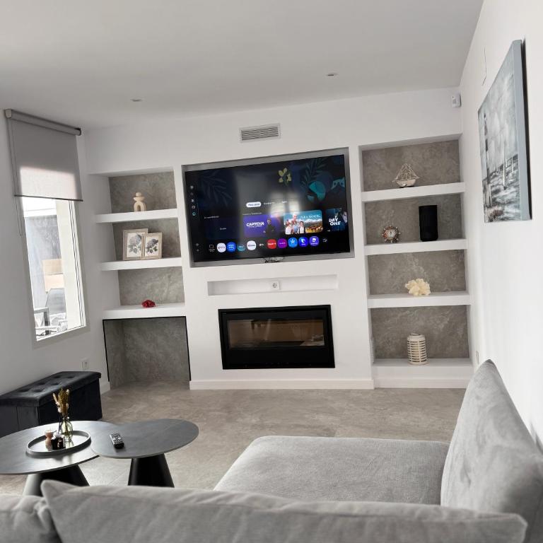 Casa Benicasim - Three-Bedroom House - 10