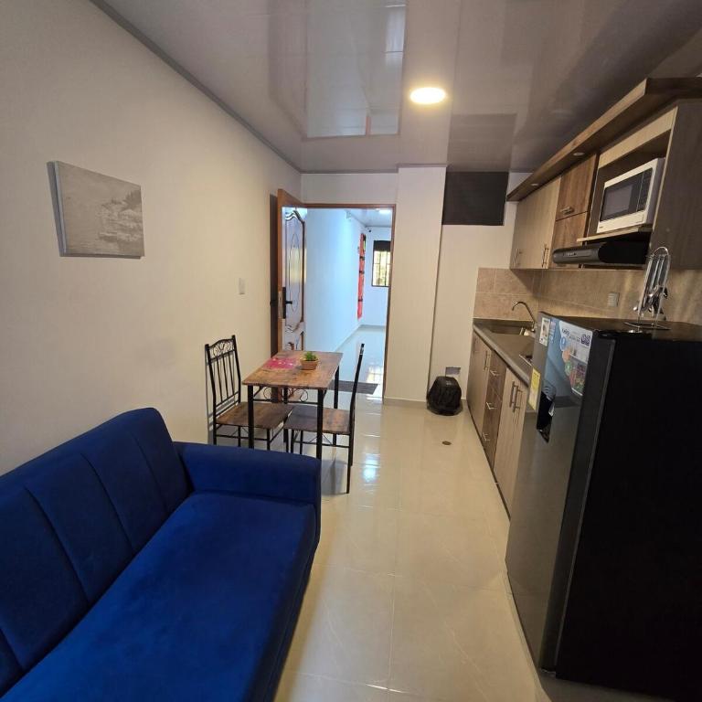 Apartamento Completo y Económico en El Poblado - Apartamento de 2 dormitorios - 3