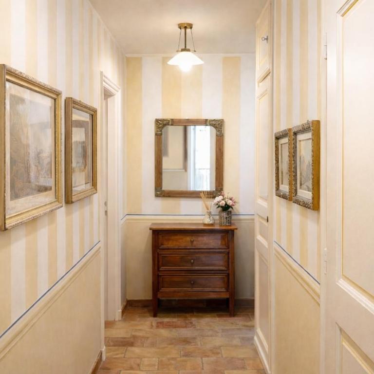 Premium Stay in Place des Lices - Apartamento de 2 dormitorios - 4