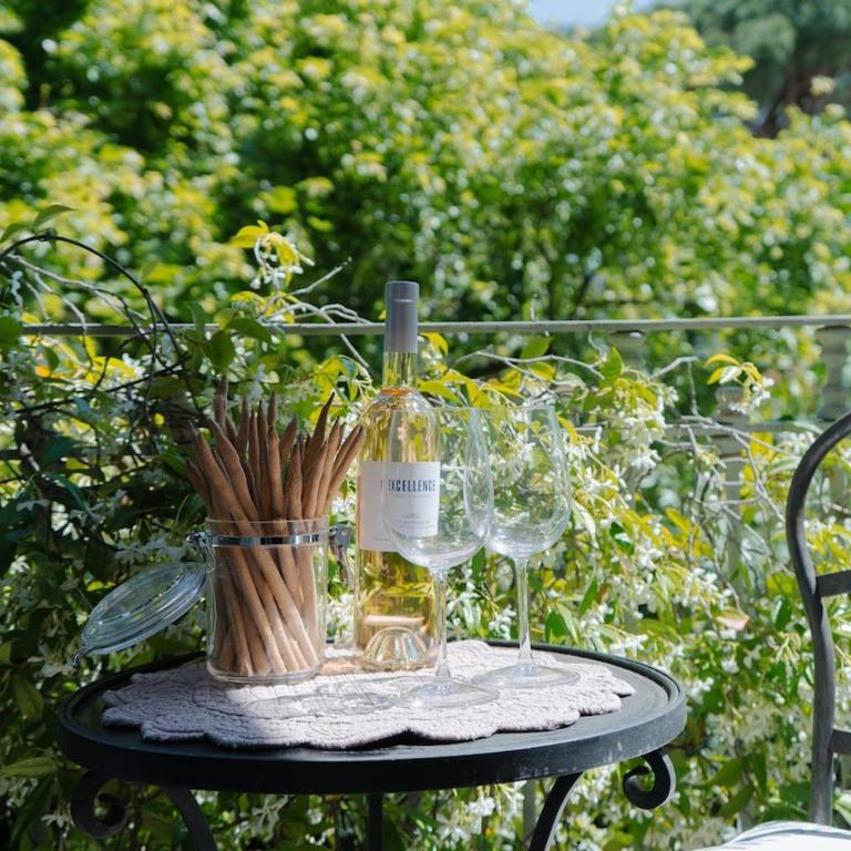 Premium Stay in Place des Lices - Apartamento de 2 dormitorios - 7