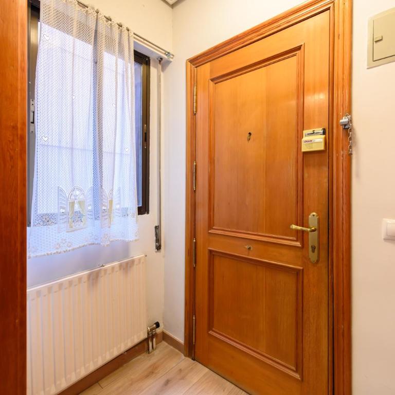 ADU151A - Piso 2 de dormitorios en Sol, Centro de Madrid - Alquiler temporal - Apartamento de 2 dormitorios - 46