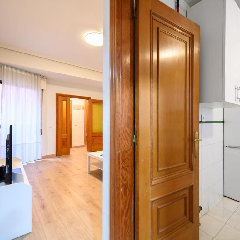 ADU151A - Piso 2 de dormitorios en Sol, Centro de Madrid - Alquiler temporal - Apartamento de 2 dormitorios - 45