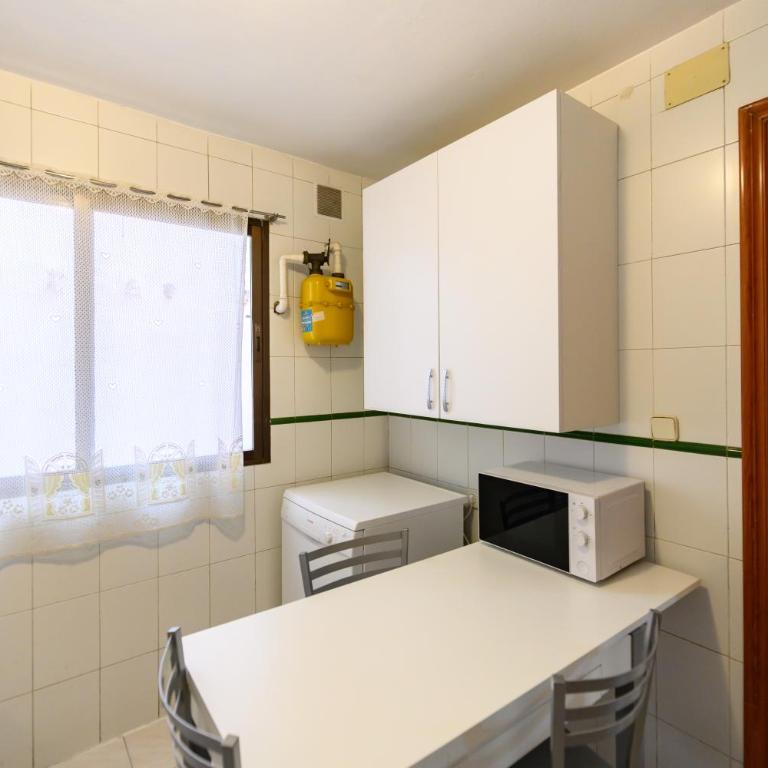 ADU151A - Piso 2 de dormitorios en Sol, Centro de Madrid - Alquiler temporal - Apartamento de 2 dormitorios - 44