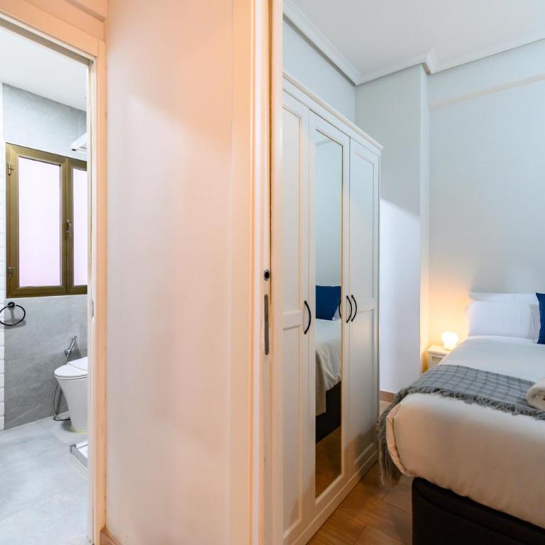 ADU151A - Piso 2 de dormitorios en Sol, Centro de Madrid - Alquiler temporal - Apartamento de 2 dormitorios - 3
