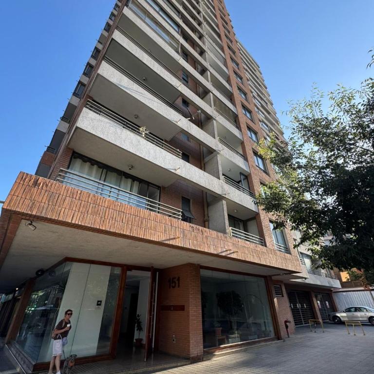 Acogedor, luminoso e insuperable ubicación - One-Bedroom Apartment - 3