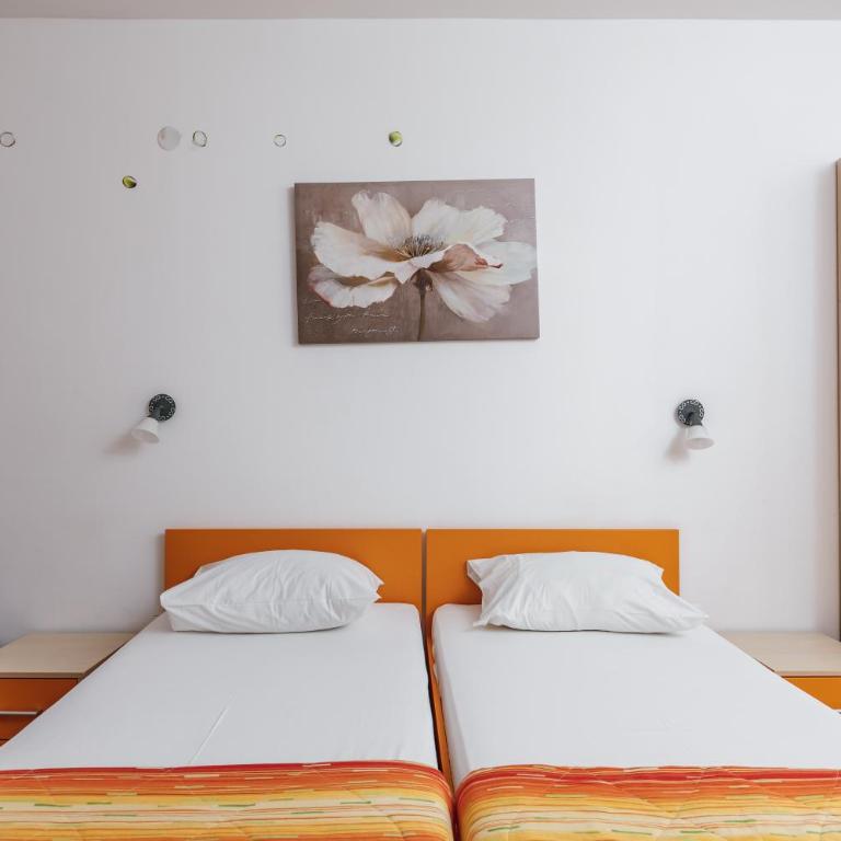 Apartments Nada - Triple Studio with Terrace - 23