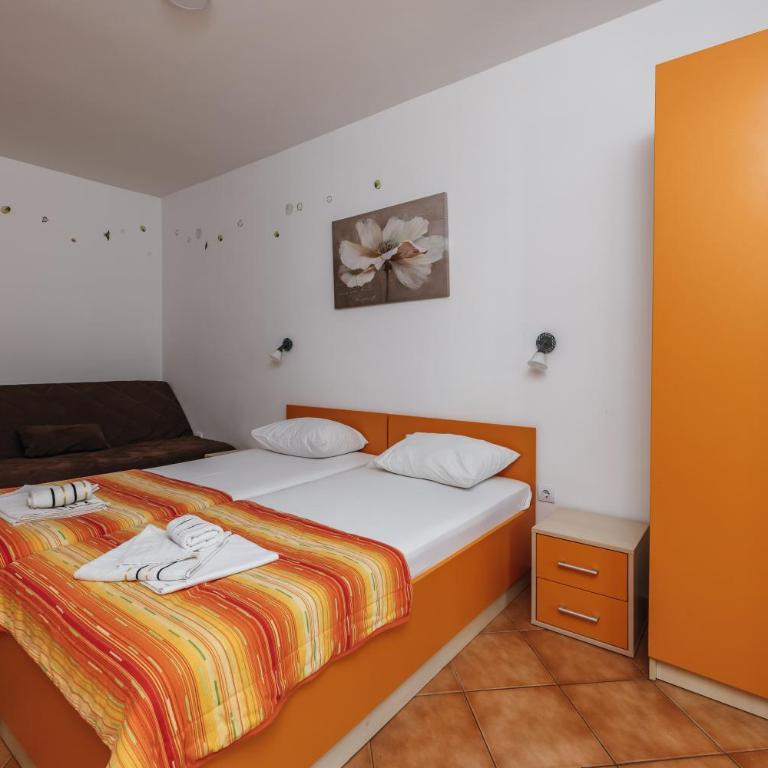 Apartments Nada - Triple Studio with Terrace - 3
