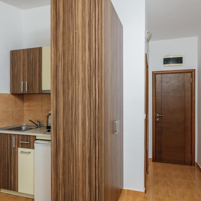 Apartments Nada - Studio with Sea View - 5