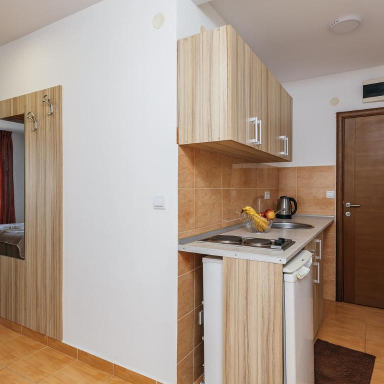 Apartments Nada - One-Bedroom Apartment with Partial Sea View - 10