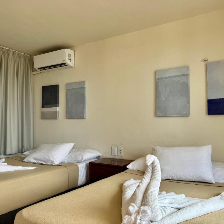 Charly Beach Hotel - Standard Quadruple Room - 1