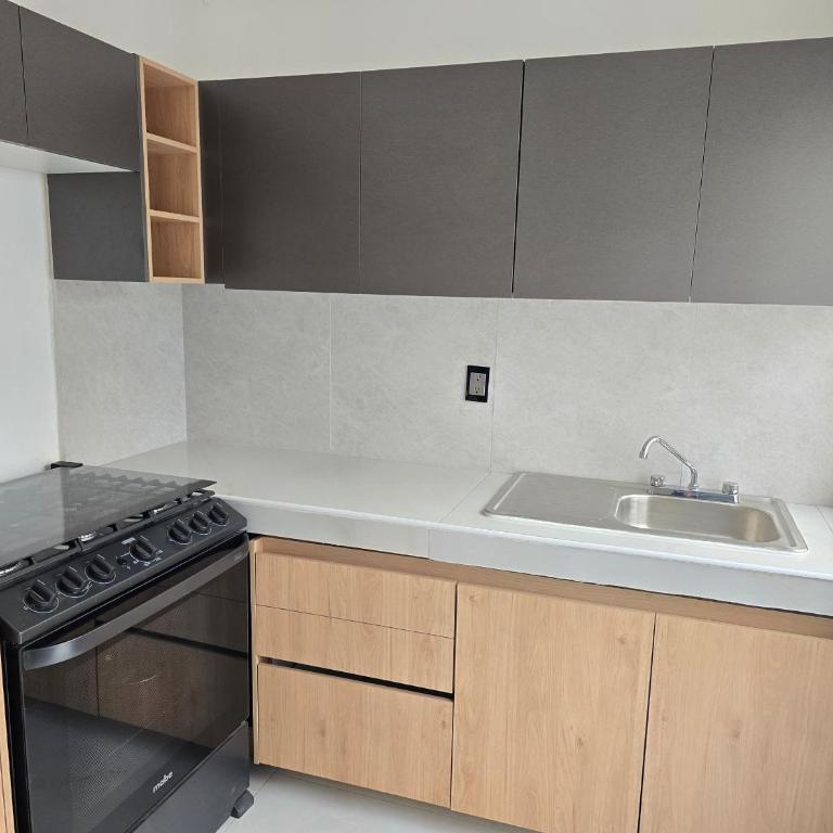 Casa amplia para grupos Remodelada y centrica - Casa de 3 dormitorios - 16