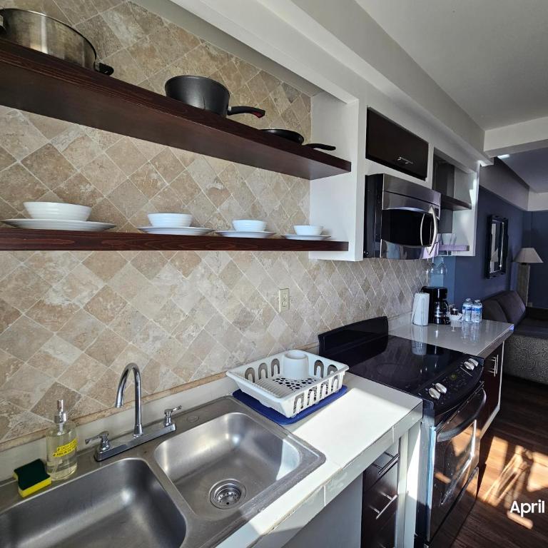Modern apartment by Playas Bullring - One-Bedroom Apartment - 10