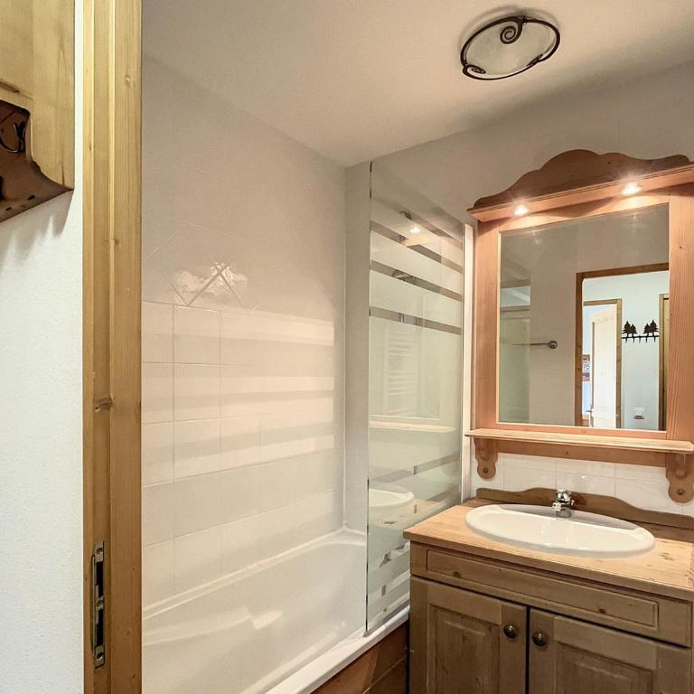 Appartement confortable avec balcon - 4 pers. - Appartement 1 Chambre - 12