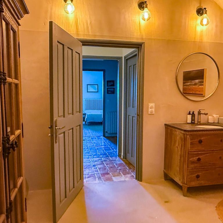 Maison de luxe au coeur du village de Gordes avec bassin intérieur - Casa con 3 Camere da Letto - 46