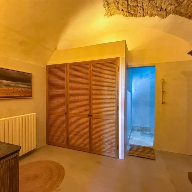 Maison de luxe au coeur du village de Gordes avec bassin intérieur - Casa con 3 Camere da Letto - 45