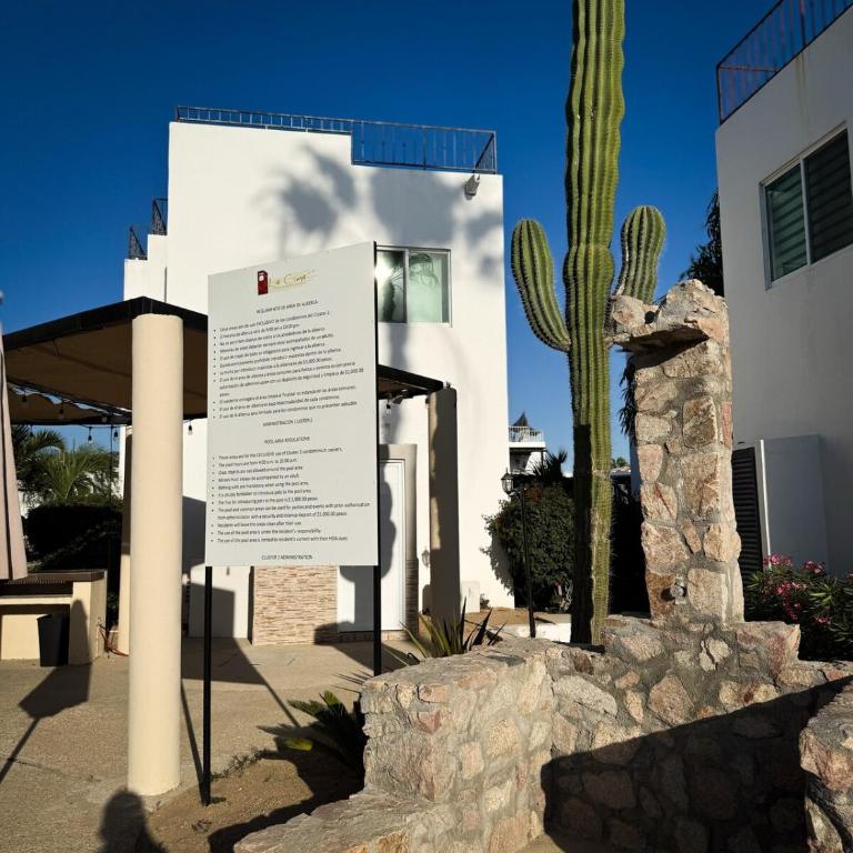 Modern 2BR -3BA Home with Pool and Parking - Villa de 1 dormitorio - 7