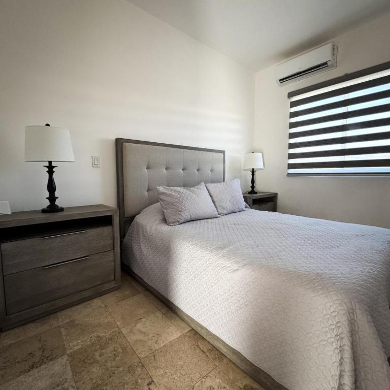 Modern 2BR -3BA Home with Pool and Parking - Villa de 1 dormitorio - 19