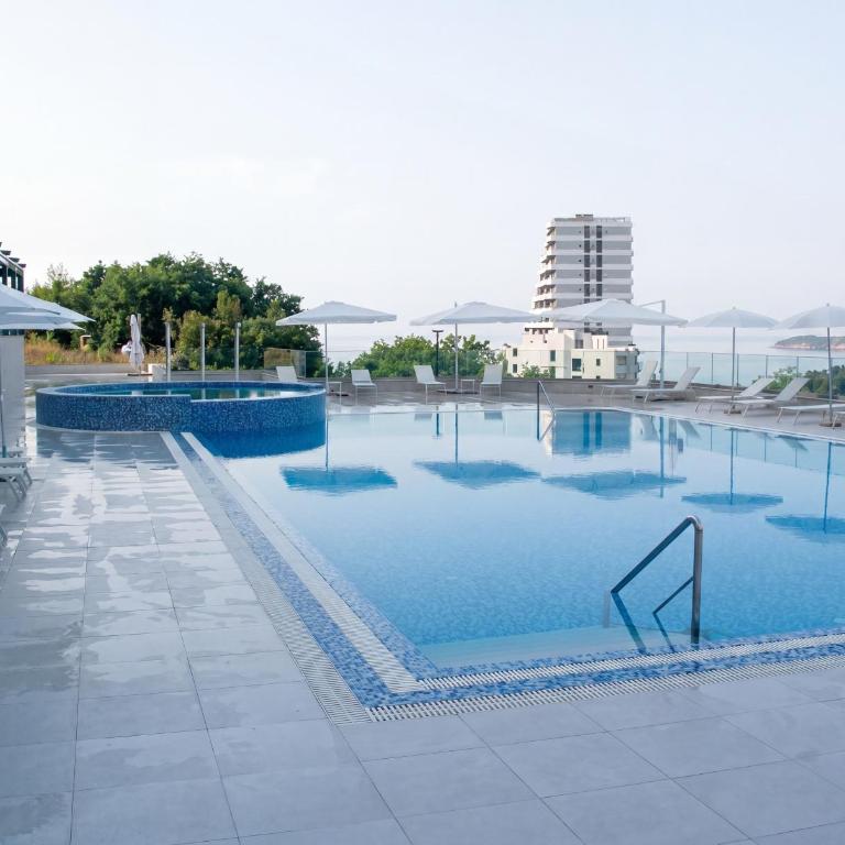 Status S - One-Bedroom Apartment - 18