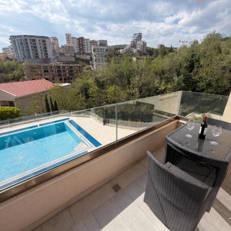 Status S - One-Bedroom Apartment - 16