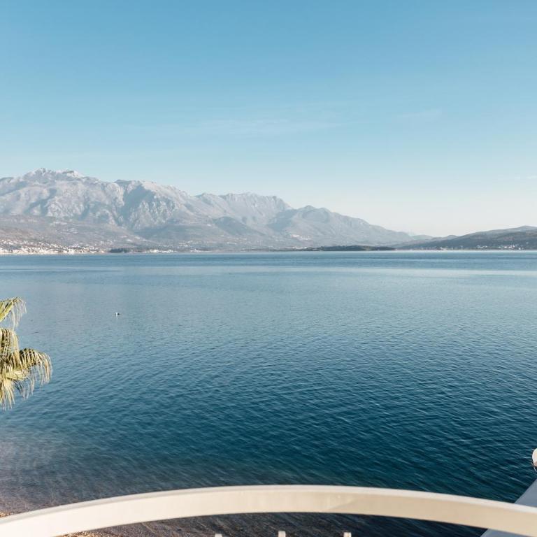 Hotel Azzurro - Superior Double Room with Sea View - 3