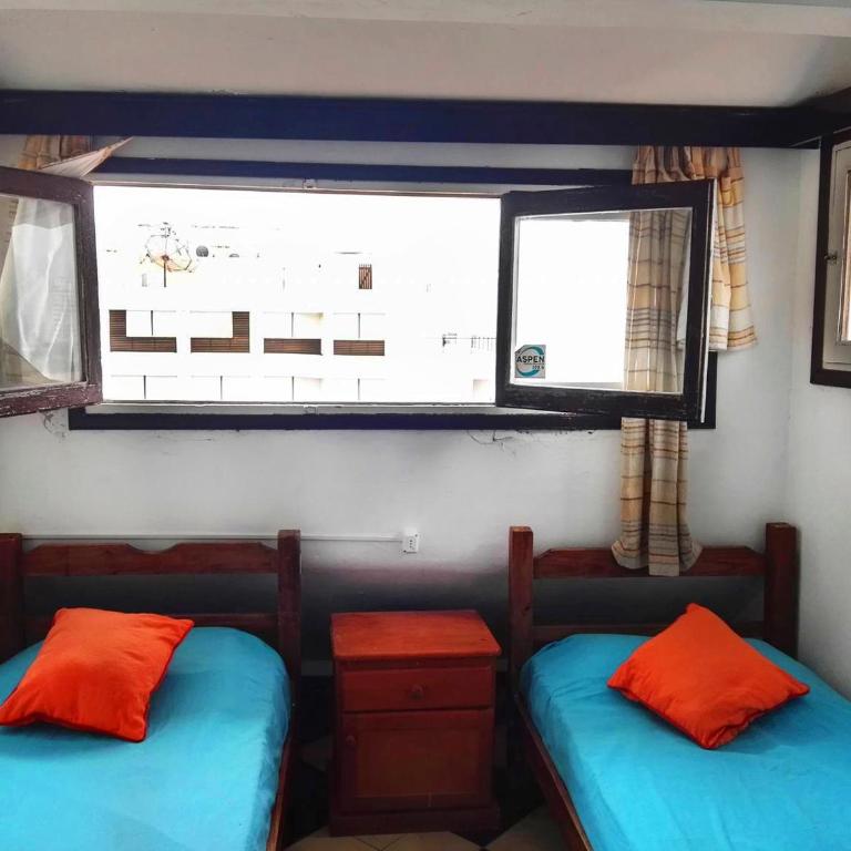 Planet Punta del Este Hostel - Habitación Doble con baño privado - 2 camas - 1