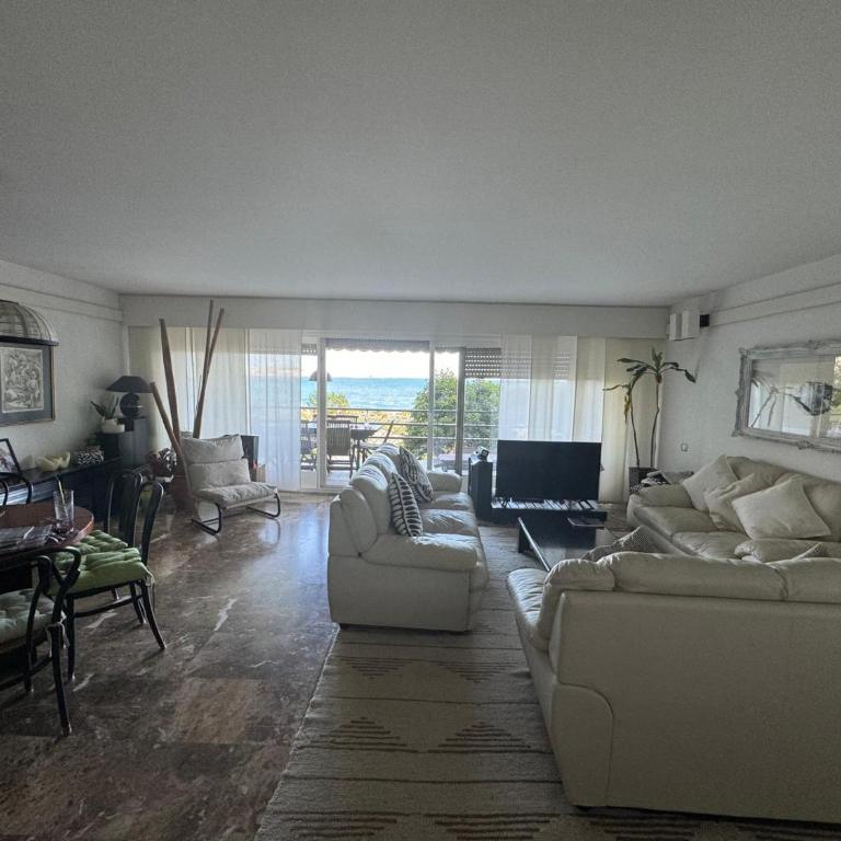 Exclusivo apartamento frente al mar en el corazón de la Costa Brava - Apartamento de 3 dormitorios - 1