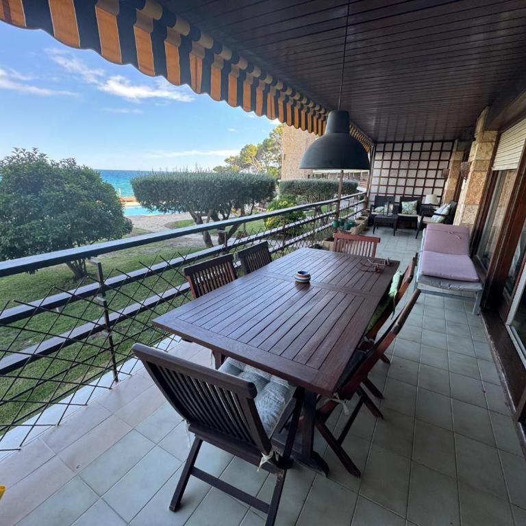 Exclusivo apartamento frente al mar en el corazón de la Costa Brava - Apartamento de 3 dormitorios - 8
