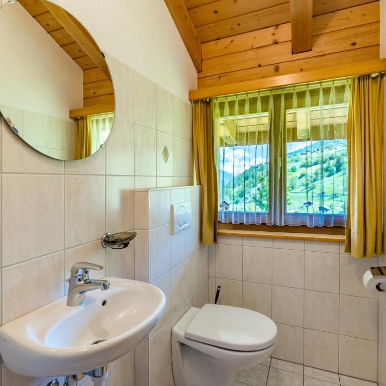 Bergabenteuer für Gruppen Gruppenhaus mit Panorama in Grächen - Haus mit 5 Schlafzimmern - 13