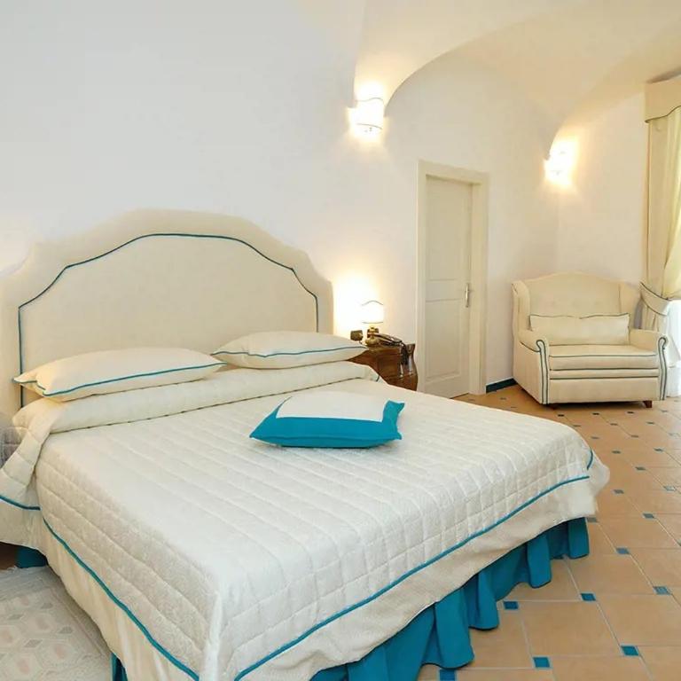 Hotel Residence - Camera Tripla Superior - 1