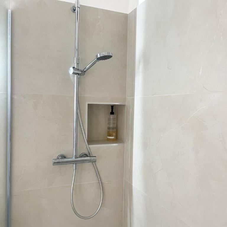 Central Cannes 10 min Palais Sunny Terrace Wi-Fi AC - Appartement 1 Chambre - 17
