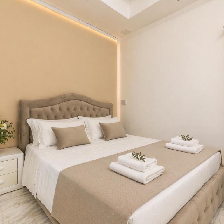 Frontemare Apartment by Symphonya Luxury Holiday Rentals - Camera Familiare Deluxe - 3
