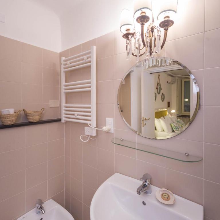 La Casetta dei Genovesi in Centro Storico - Appartamento con 1 Camera da Letto - 8