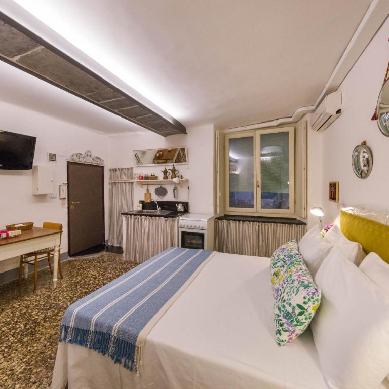 La Casetta dei Genovesi in Centro Storico - Appartamento con 1 Camera da Letto - 5
