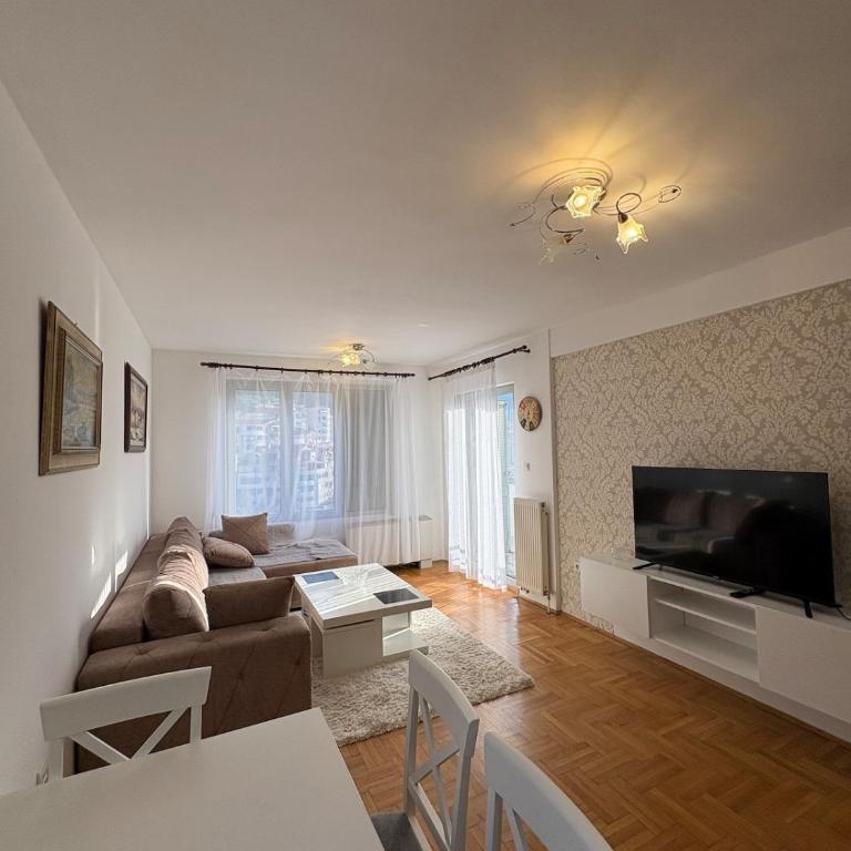East Side View - One-Bedroom Apartment - 8
