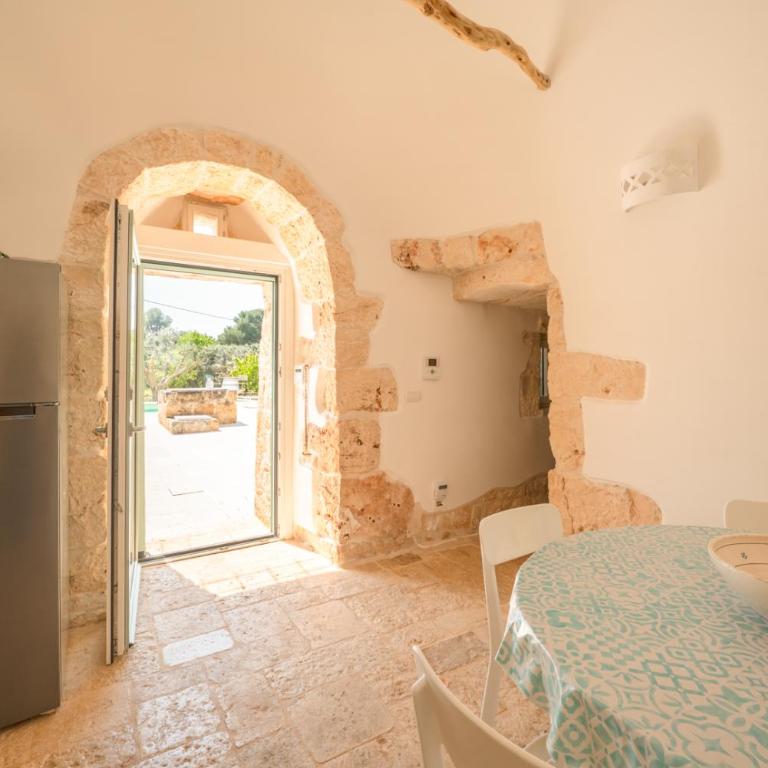 Trullo Vignaiolo with Private Pool in Ostuni - Three-Bedroom Apartment - 25