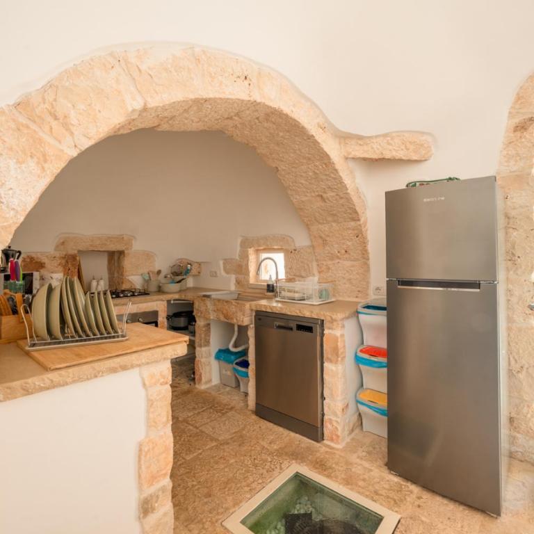 Trullo Vignaiolo with Private Pool in Ostuni - Three-Bedroom Apartment - 21