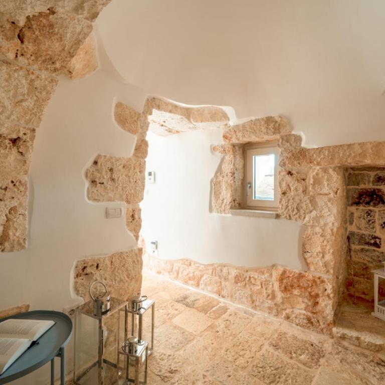 Trullo Vignaiolo with Private Pool in Ostuni - Three-Bedroom Apartment - 30