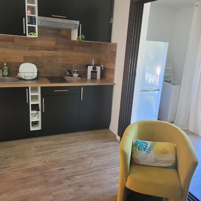 Coquet T2 proche de la plage, parking privé - Apartment mit 1 Schlafzimmer - 11