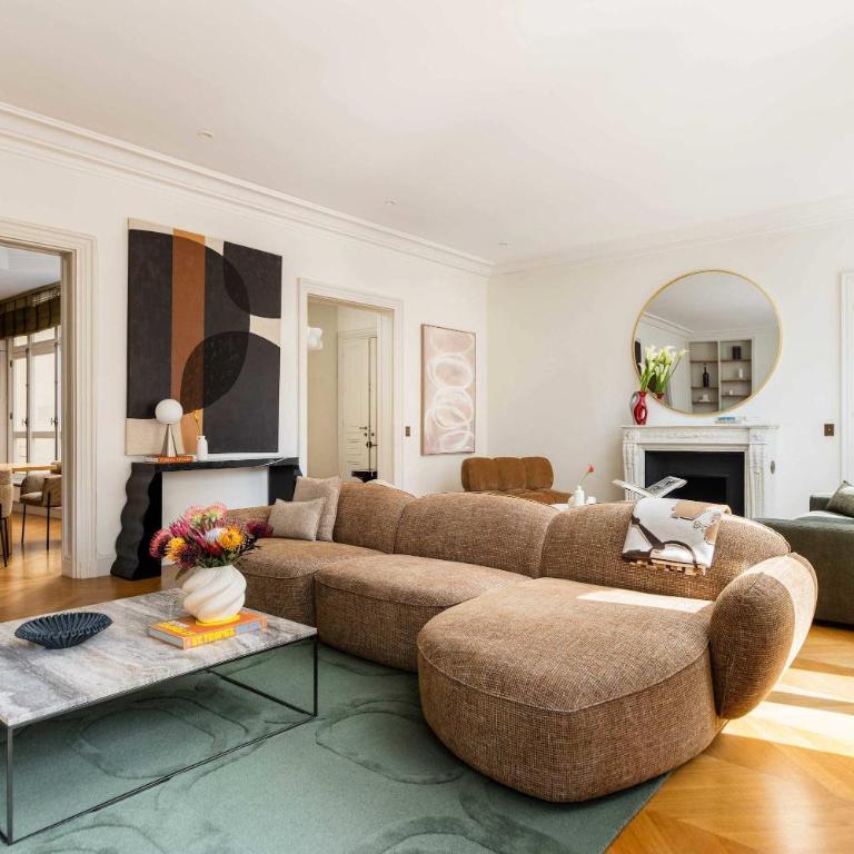 Montaigne Collection III 3BR 8P Triangle d Or - Appartement - 24