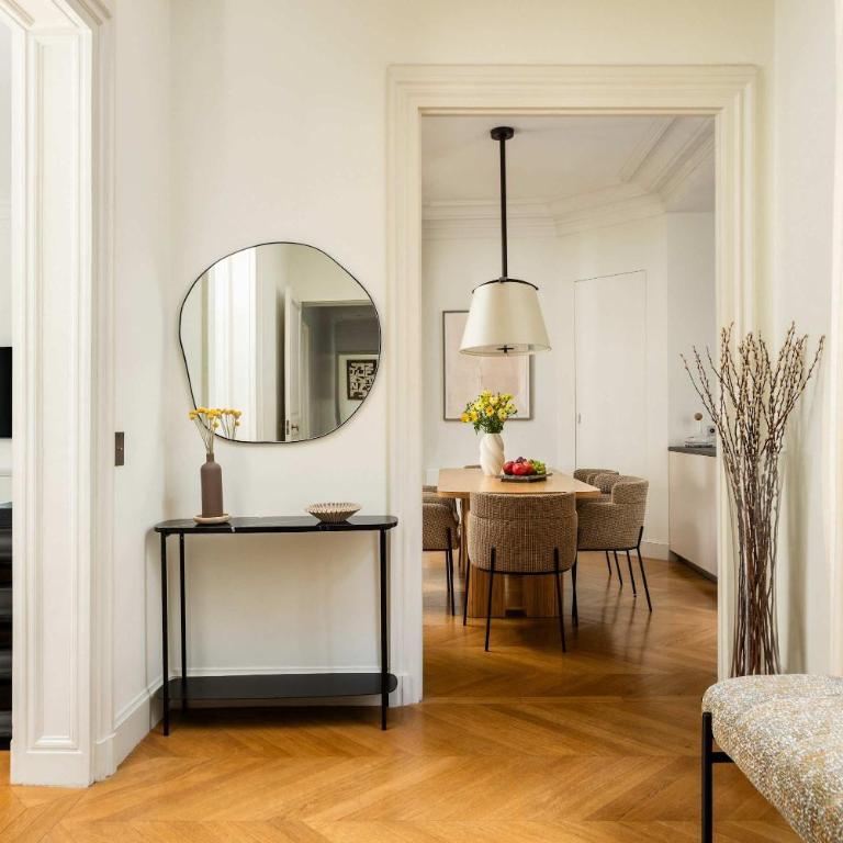 Montaigne Collection III 3BR 8P Triangle d Or - Appartement - 19
