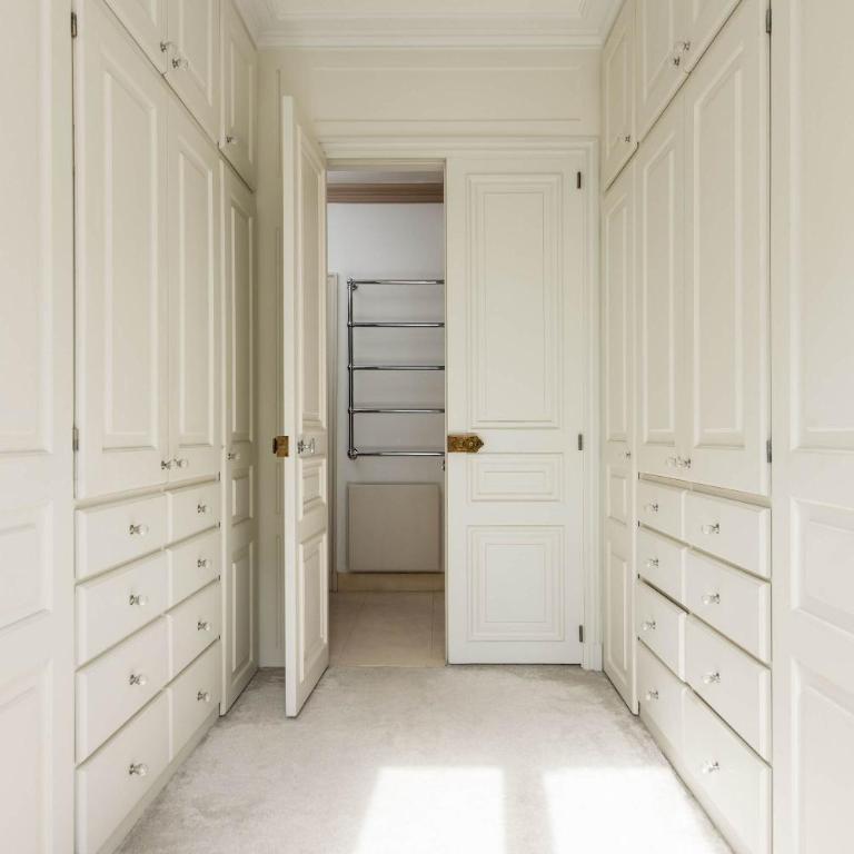 Montaigne Collection III 3BR 8P Triangle d Or - Appartement - 10