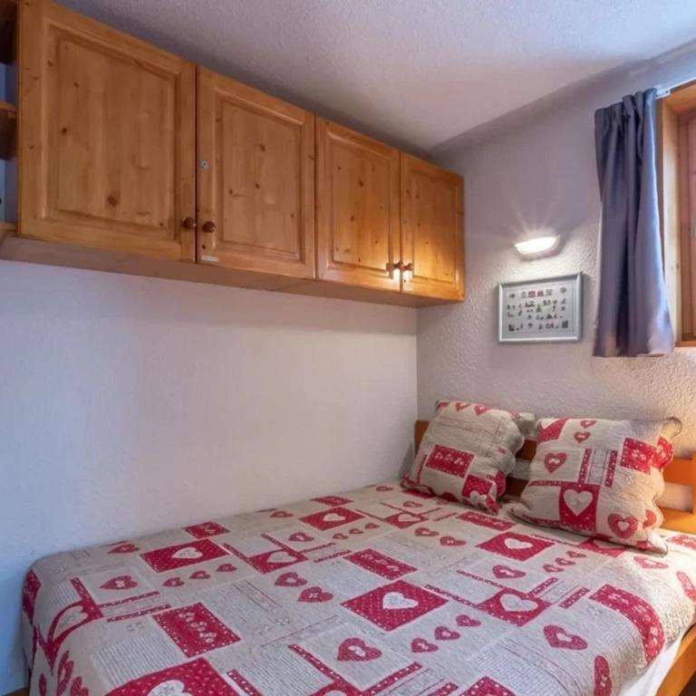 Studio avec balcon, animaux acceptés, proche pistes et commerces - FR-1-304-38 - Apartamento (5 adultos) - 7