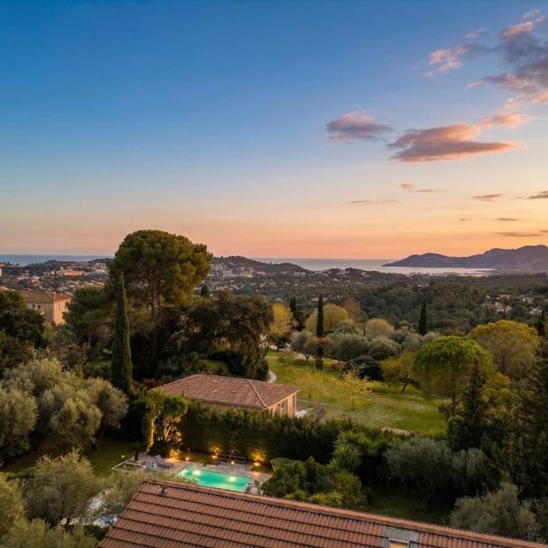 Magnifique villa au centre ville Mougins - Villa - 29