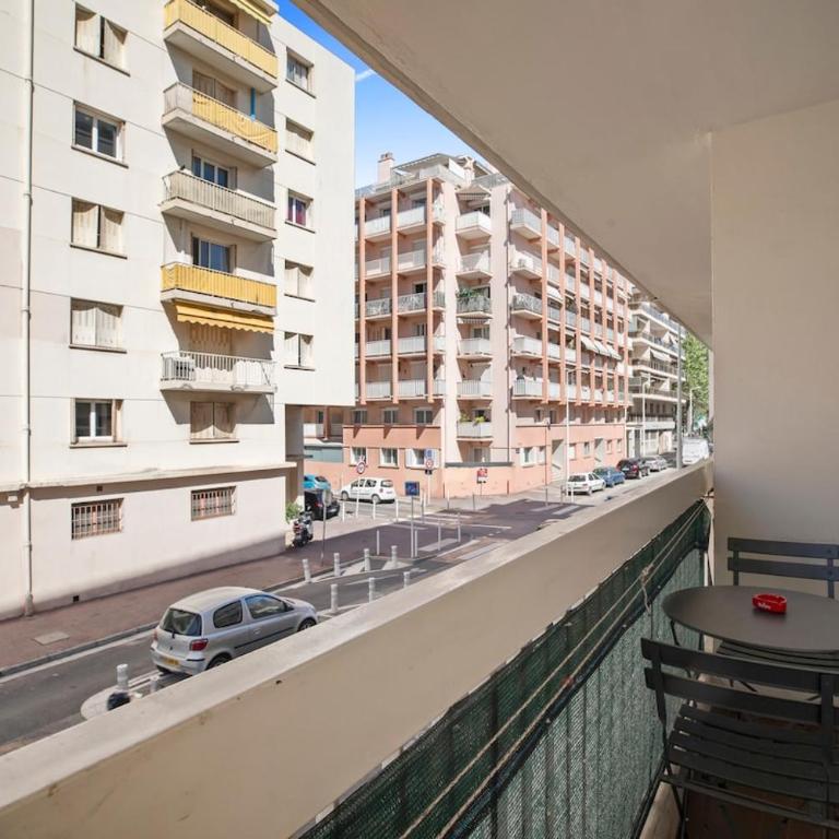 Studio 9 rue SAINT HONORAT Centre Juan Les Pins - Appartamento - 13