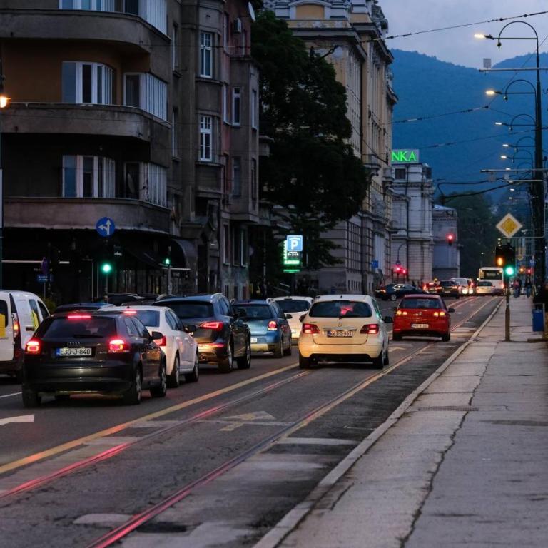 All seasons apartments Sarajevo with free parking - Apartment - 4