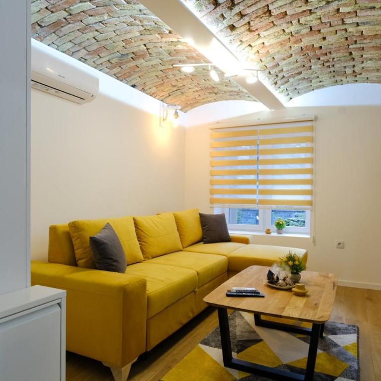 All seasons apartments Sarajevo with free parking - Apartment - 3