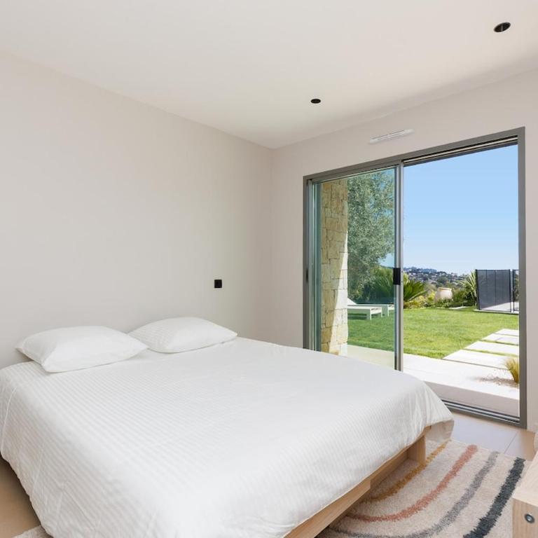 Villa luxueuse avec une magnifique vue à Mougins - Villa - 34